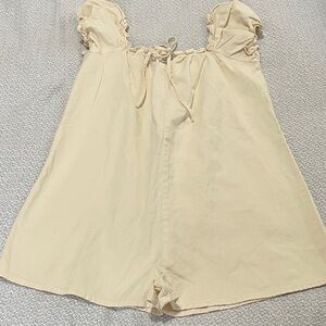 NWOT Pull&Bear Cream Romper
